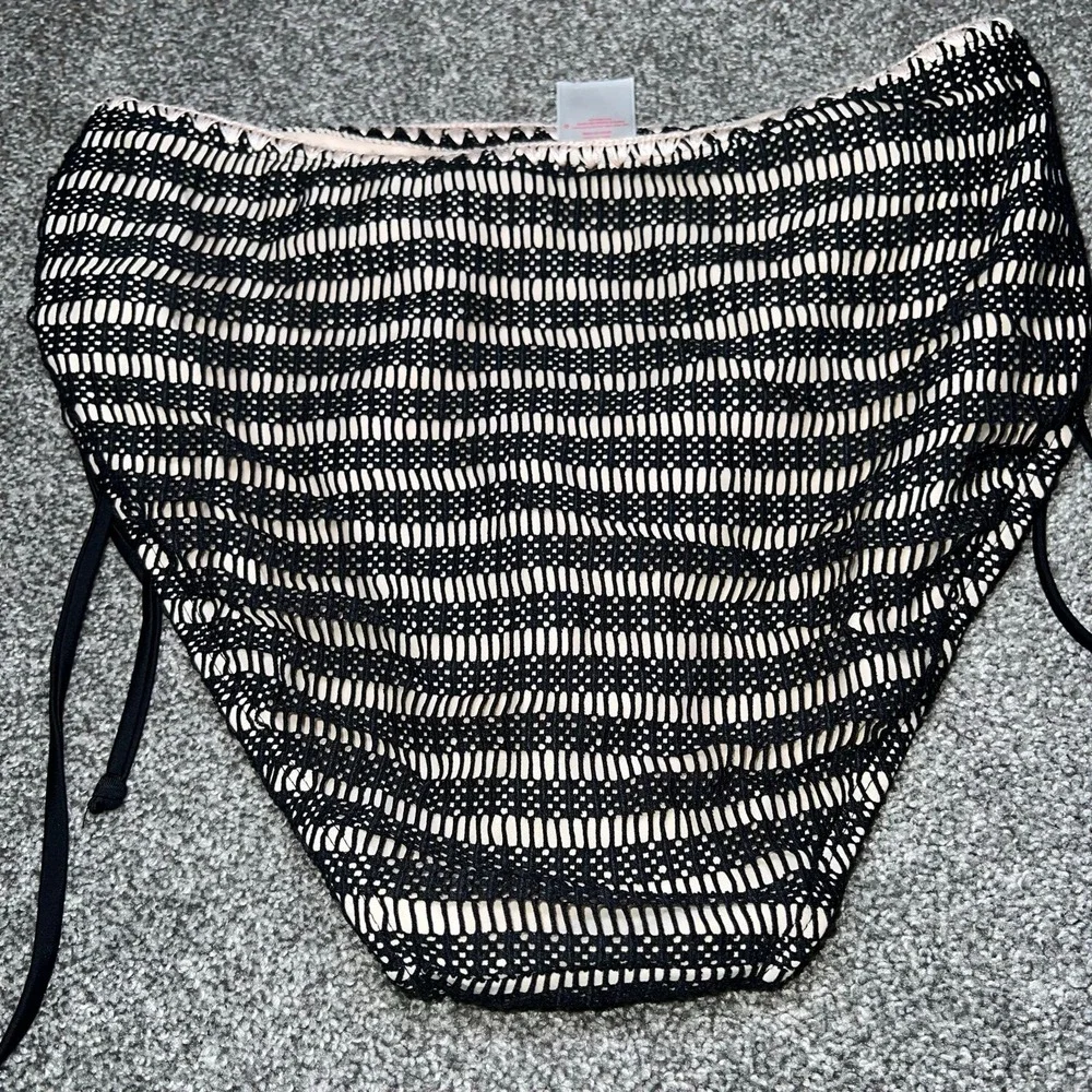 Xhilaration bikini bottoms